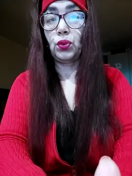 Chriss Tinaa online show from 02-18-25, 05:20