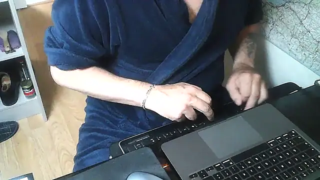 Snapshot of DUDURA@xh chatting on 11-04-25, 07:40 DUDURAxh online show from 11-04-25, 07:40