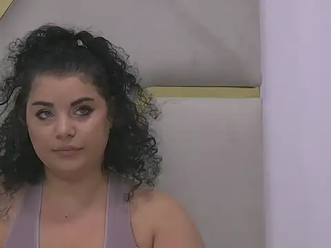 Snapshot of BustyMadison chatting on 09-25-25, 06:06 BustyMadison online show from 09-25-25, 06:06