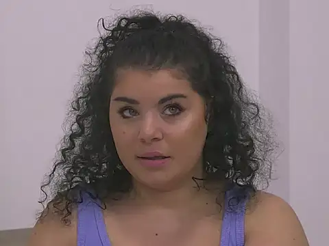 Snapshot of BustyMadison chatting on 10-16-25, 06:25 BustyMadison online show from 10-16-25, 06:25