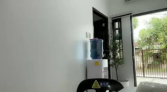 Snapshot of enourmousSAM chatting on 12-28-24, 07:22 enourmousSAM online show from 12-28-24, 07:22