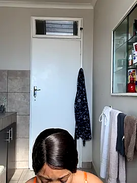 Snapshot of cherrybabe76 chatting on 10-26-25, 06:19 cherrybabe76 online show from 10-26-25, 06:19