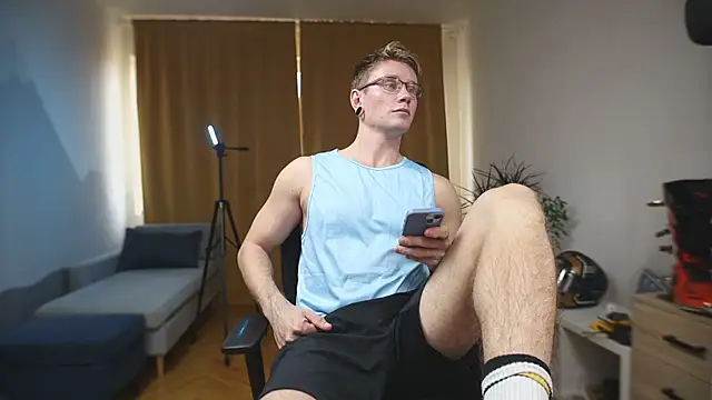 kevin-park online show from 10-31-25, 11:44