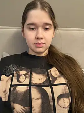 HornyGirlH online show from 02-08-26, 05:33