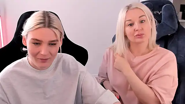 hotblonds online show from 02-23-25, 10:17