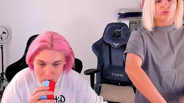 hotblonds online show from 09-20-25, 10:27