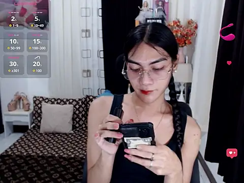 Snapshot of LAVIDALENATS chatting on 12-17-25, 09:15 LAVIDALENATS online show from 12-17-25, 09:15