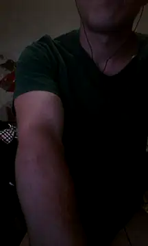 Snapshot of landy20cm chatting on 12-31-24, 04:57 landy20cm online show from 12-31-24, 04:57