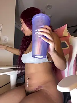 Snapshot of goddessxdreaxo chatting on 12-06-24, 07:56 goddessxdreaxo online show from 12-06-24, 07:56