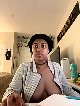 Snapshot of goddessxdreaxo chatting on 09-10-25, 09:53 goddessxdreaxo online show from 09-10-25, 09:53