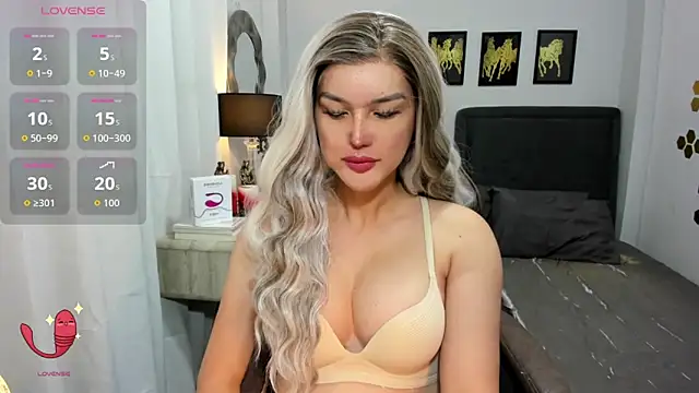 Snapshot of TwilightMistress69 chatting on 11-14-25, 04:00 TwilightMistress69 online show from 11-14-25, 04:00