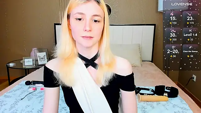 fleximona online show from 10-11-25, 10:36