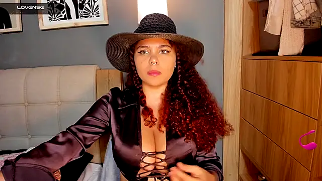 Snapshot of Ash_milk chatting on 06-22-26, 12:56 Ash milk online show from 06-22-26, 12:56
