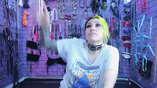 Snapshot of PANDORANEZZ chatting on 02-25-25, 03:49 PANDORANEZZ online show from 02-25-25, 03:49