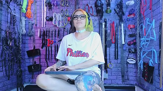 Snapshot of PANDORANEZZ chatting on 11-13-25, 10:52 PANDORANEZZ online show from 11-13-25, 10:52