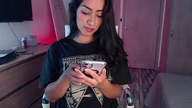 Snapshot of Brown_skin11 chatting on 09-22-25, 09:17 Brown skin11 online show from 09-22-25, 09:17