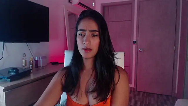 Snapshot of Brown_skin11 chatting on 11-20-25, 09:47 Brown skin11 online show from 11-20-25, 09:47