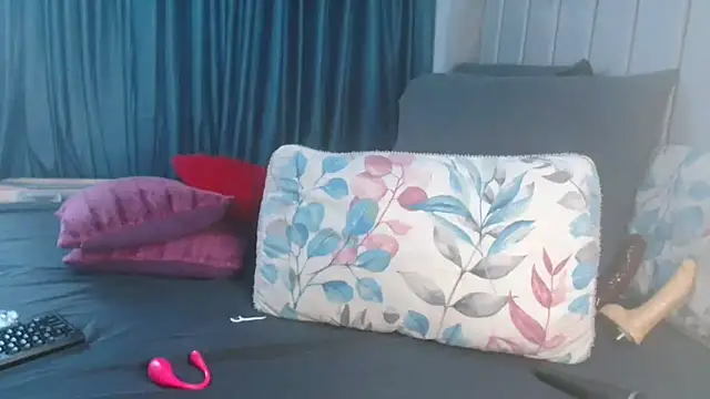 Snapshot of CummSavage chatting on 12-14-25, 04:40 CummSavage online show from 12-14-25, 04:40