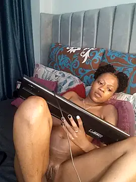 Snapshot of CummSavage chatting on 12-17-25, 09:43 CummSavage online show from 12-17-25, 09:43