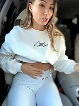 YOUR-KARINA online show from 01-06-26, 08:07