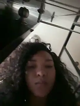 Snapshot of mariam_hill chatting on 12-19-24, 10:21 mariam hill online show from 12-19-24, 10:21