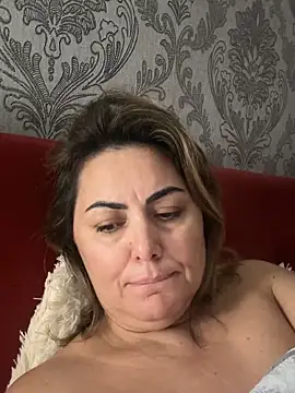 Snapshot of Emma_roqueen chatting on 09-10-25, 10:32 Emma roqueen online show from 09-10-25, 10:32