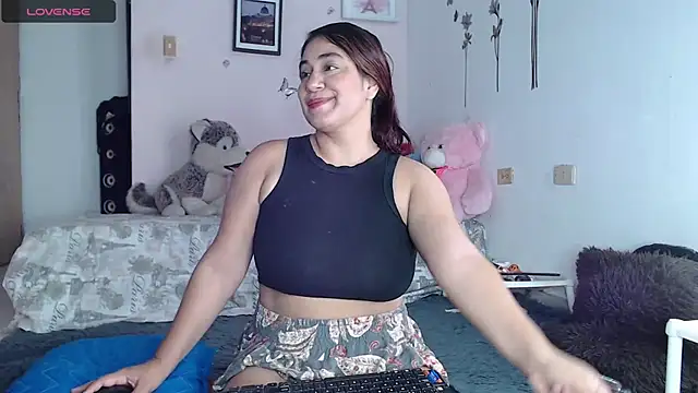 emiligrey  online show from 12-31-24, 05:11