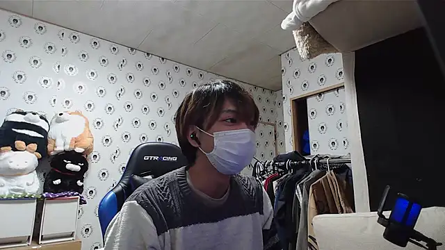 pychan online show from 02-23-25, 01:42