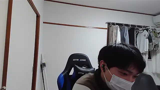 pychan online show from 12-20-25, 02:46