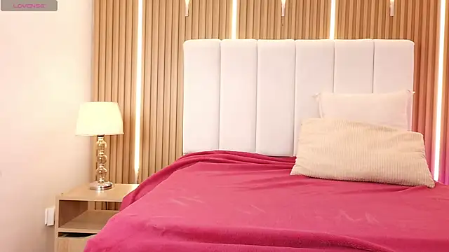 KimSensual  online show from 04-20-26, 12:41