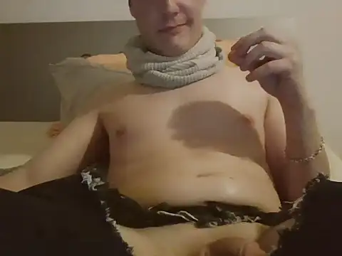 Snapshot of iluvhottenns chatting on 03-10-25, 08:34 iluvhottenns online show from 03-10-25, 08:34