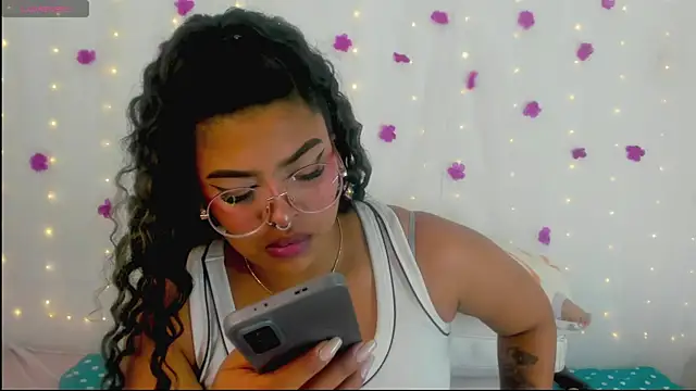 moana taylor online show from 09-27-25, 11:48