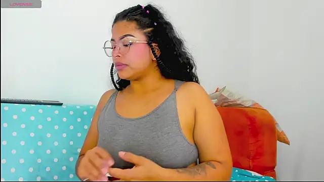 moana taylor online show from 04-08-26, 10:59