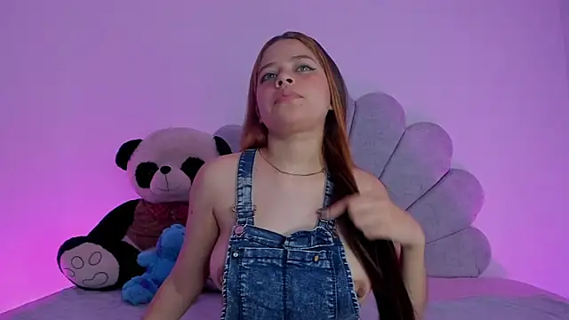 EmmaClarck online show from 12-13-24, 09:41