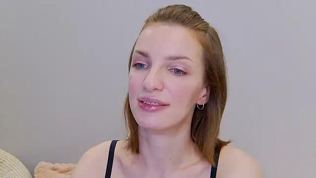 Snapshot of Beauty_Alex chatting on 01-17-25, 02:29 Beauty Alex online show from 01-17-25, 02:29