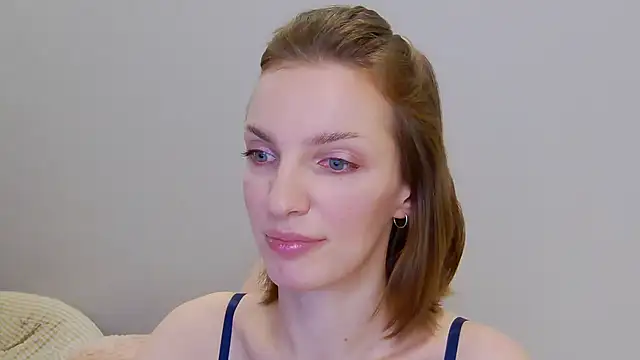 Snapshot of Beauty_Alex chatting on 01-20-25, 01:39 Beauty Alex online show from 01-20-25, 01:39