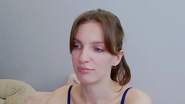 Snapshot of Beauty_Alex chatting on 01-20-25, 04:43 Beauty Alex online show from 01-20-25, 04:43