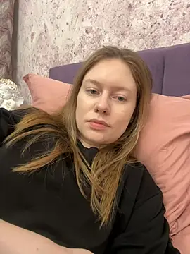 Snapshot of ConnieDaw chatting on 12-19-24, 10:34 ConnieDaw online show from 12-19-24, 10:34