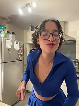 Lauyako online show from 02-25-25, 01:52