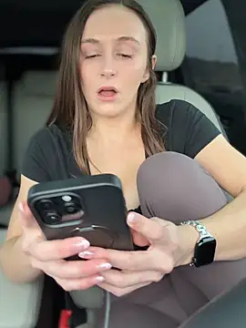 lunagirl13 online show from 02-11-26, 12:15