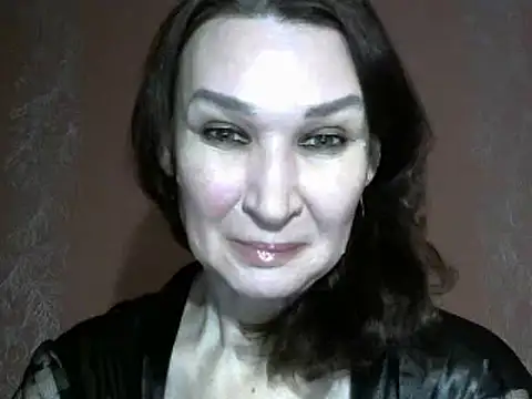 PrettyAndWild online show from 12-29-24, 04:40