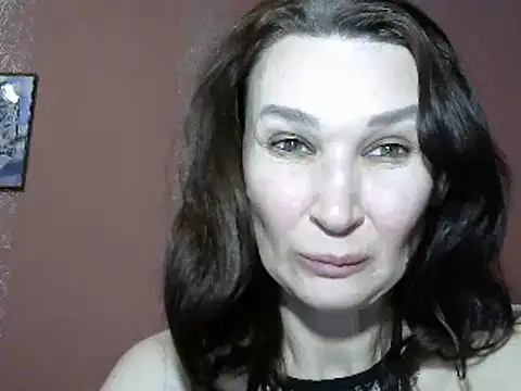 Snapshot of PrettyAndWild chatting on 01-06-25, 05:27 PrettyAndWild online show from 01-06-25, 05:27