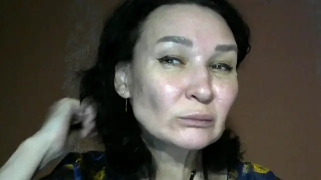 Snapshot of PrettyAndWild chatting on 11-29-25, 12:19 PrettyAndWild online show from 11-29-25, 12:19