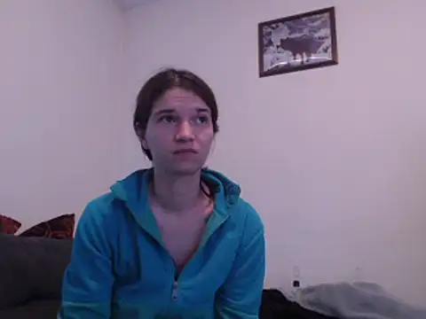 Snapshot of Geile-Luna chatting on 12-27-24, 11:42 Geile-Luna online show from 12-27-24, 11:42