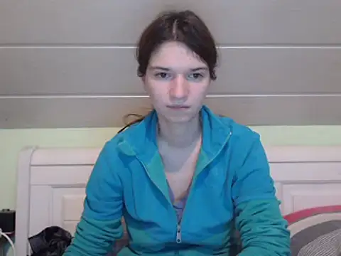 Snapshot of Geile-Luna chatting on 12-29-24, 01:28 Geile-Luna online show from 12-29-24, 01:28