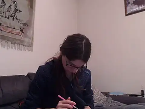 Snapshot of Geile-Luna chatting on 01-11-25, 06:23 Geile-Luna online show from 01-11-25, 06:23