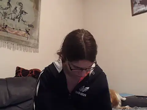 Snapshot of Geile-Luna chatting on 01-24-25, 06:56 Geile-Luna online show from 01-24-25, 06:56