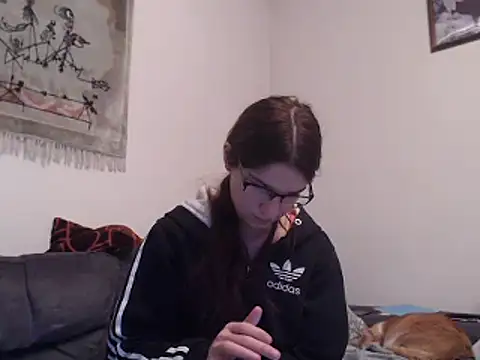 Snapshot of Geile-Luna chatting on 01-25-25, 06:24 Geile-Luna online show from 01-25-25, 06:24