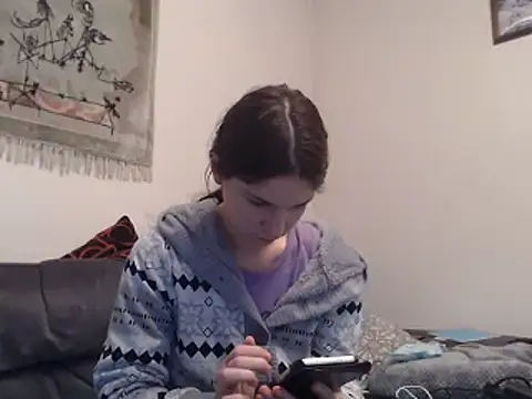 Snapshot of Geile-Luna chatting on 02-15-25, 08:54 Geile-Luna online show from 02-15-25, 08:54