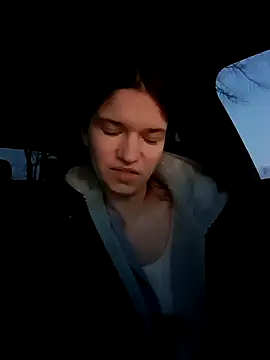 Snapshot of Geile-Luna chatting on 03-01-25, 08:10 Geile-Luna online show from 03-01-25, 08:10